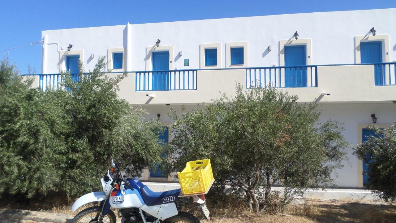 Aeriko Hotel Apartments Agia Marina  Exterior photo
