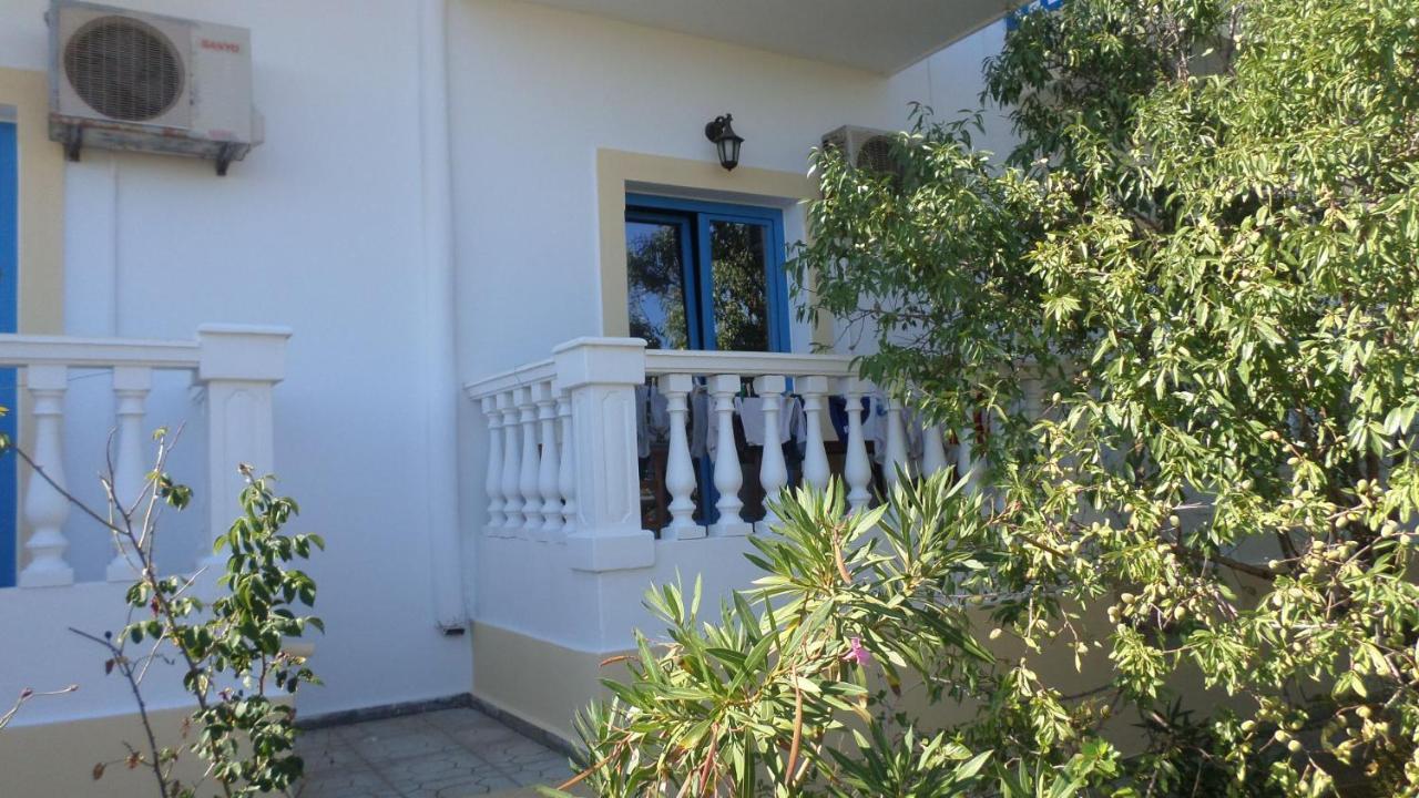 Aeriko Hotel Apartments Agia Marina  Exterior photo