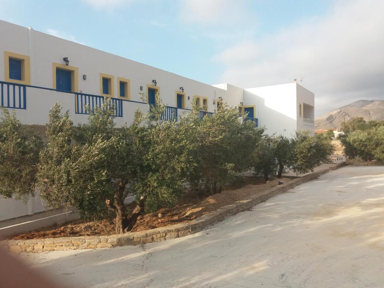 Aeriko Hotel Apartments Agia Marina  Exterior photo